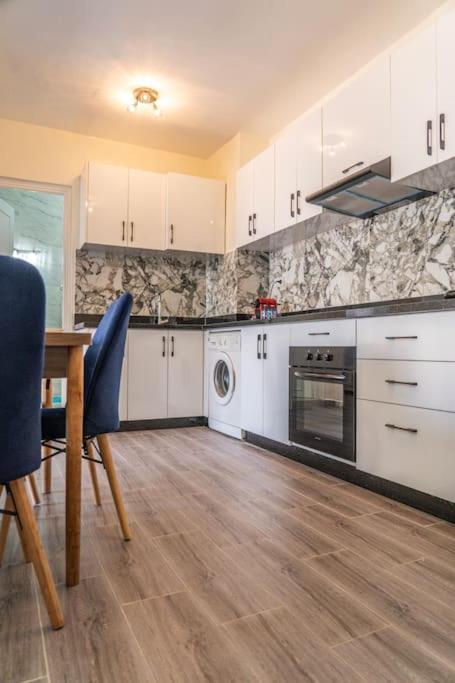 Beachside Haven Seven Min Drive Apartment Agadir