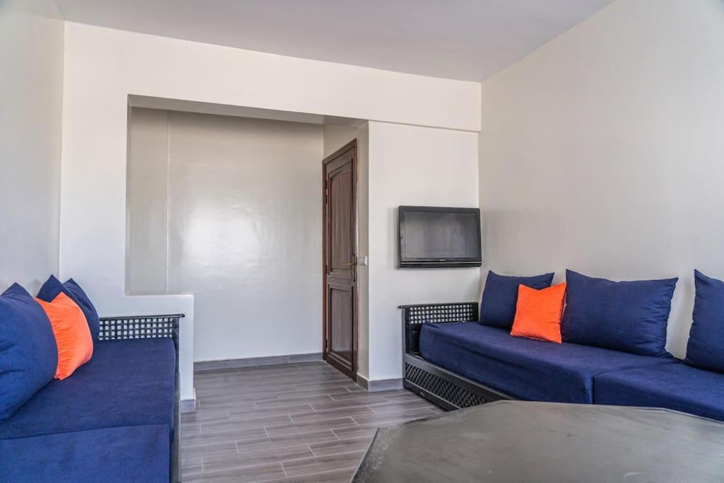 Apartment Beachside Haven Seven Min Drive